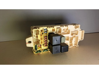 Блок предохранителей MR445952, G8C500M Mitsubishi Space Runner