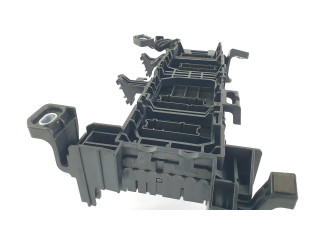 Pojistková skříňka A2465400240 Mercedes-Benz CLA C117 X117 W117 2015