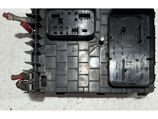 Блок предохранителей 0-1394963-1, 0-1394963-1 Volkswagen Golf Plus