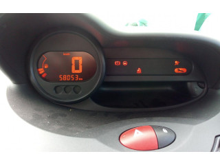 Панель приборов 8200725330 Renault Twingo II