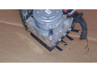 Блок АБС 5Q0614517K, 5Q0907379L Volkswagen Golf VII 2013-2019 года