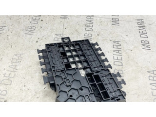 Pojistková skříňka A2135406100 Mercedes-Benz E W213 2019