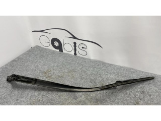 Стеклоочиститель лобового стекла