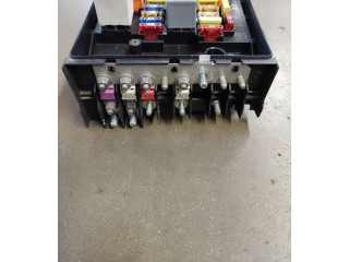 Блок предохранителей 1B030505, 2422087   Volkswagen Jetta V    