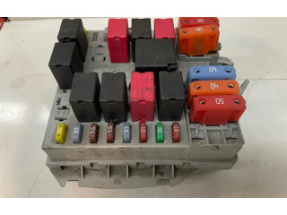 Блок предохранителей 51742420, 51742420   Alfa Romeo GT    