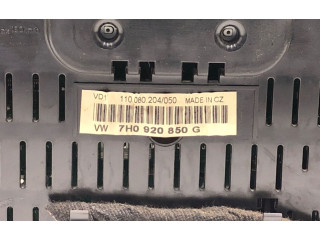 Přístrojová deska Volkswagen Transporter - Caravelle T5 2004 7H0920850G
