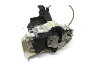 Замок багажника     Lancia Ypsilon  -  года