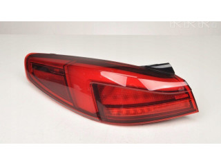 Задний фонарь в кузове