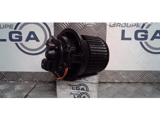 Вентилятор печки 272107379R Dacia Sandero