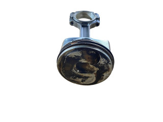 Поршень с шатуном 12658744, 12714549 Chevrolet Camaro