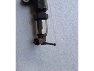 Vstřikovací lišta Toyota Corolla E160 E170 1ND