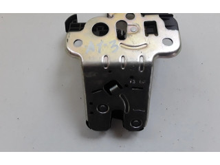 Замок багажника 8R0827505A    Audi A1 2010 - 2018 года