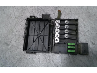 Блок предохранителей 1J0937550   Audi A3 S3 8L    