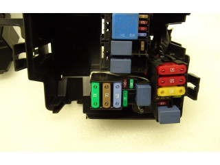 Блок предохранителей 243127363R, 243127363R Dacia Spring