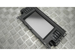 Радио/ проигрыватель CD/DVD / навигация