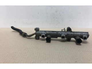 Топливная рампа    Daihatsu Cuore   для двигателя EJ-VE