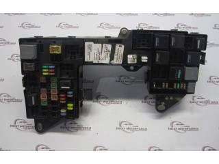 Блок предохранителей 14290 Jaguar XF X250