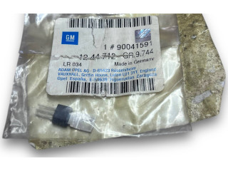 Блок управления двигателем Блок управления 90041591 Opel Combo B