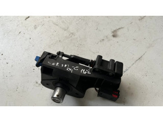 Замок задней крышки (наружный)