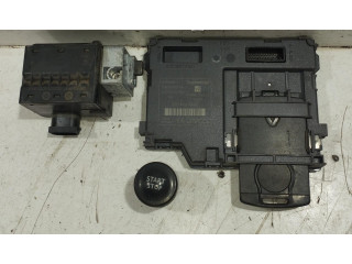 Комплект блоков управления 237102071R, 237102071R   Renault Clio III