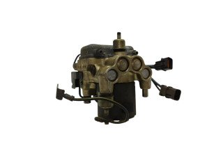 Блок АБС MR205236, 5701526 Mitsubishi Space Wagon 1992 - 1998 года