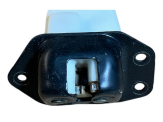 Zámek zadních dveří Nissan Juke I F15 2010