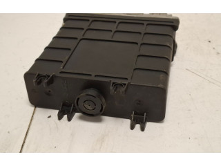 Блок управления двигателя 028906021P, 0281001251   Ford Galaxy