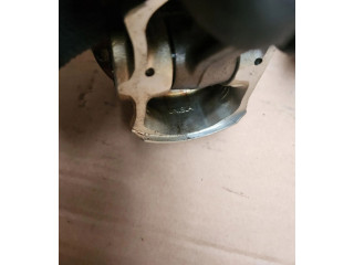 Поршень Mitsubishi Outlander