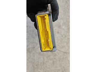 Блок управления надувных подушек MR587757, 0285001686 Mitsubishi Colt