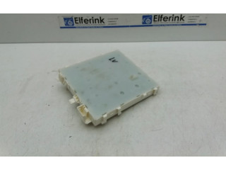 Блок предохранителей 8893103879, 8893103879 Lynk & co 01