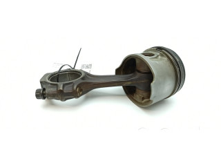 Píst 11004 Mercedes-Benz S W116 pro benzínový motor 2.8