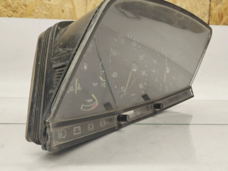 Панель приборов 0105425906, 1235425601   Mercedes-Benz 200 300 W123       