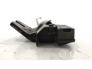 Zámek zadních dveří 8196401 BMW 3 E46 2003