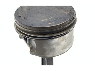 Поршень Jaguar XJ X308