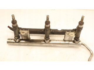 Vstřikovací lišta Audi A6 S6 C6 4F BDW