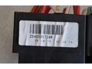 Блок предохранителей Z240181724R Renault Clio IV
