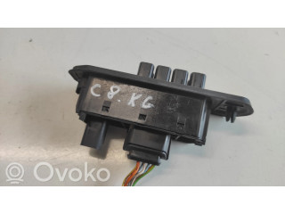 Контактное соединение дверей