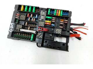 Блок предохранителей  6828075   BMW X3 G01    