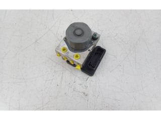 Jednotka ABS Tela Model S 2012