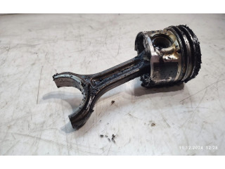  Поршень DV6C   Peugeot 5008  