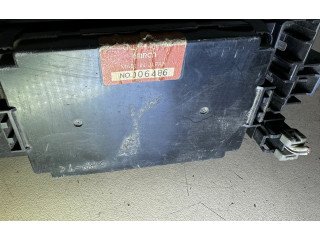 Блок предохранителей MB920106, 006486 Mitsubishi Galant