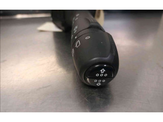 Переключатель дворников 8201168013   Renault Clio IV