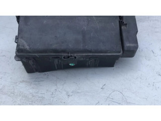 Блок предохранителей  13275884   Opel Insignia A    