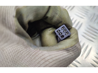 Зеркало электрическое        Opel Meriva B  2010 - 2016 года   