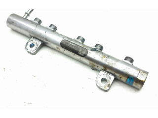 Топливная рампа 0445216044 Maserati Ghibli для двигателя M15746 D