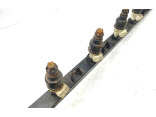 Vstřikovací lišta 0280150716, 0280160248 BMW 5 E28