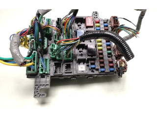 Блок предохранителей SJDG010, 1567002790 Honda FR-V