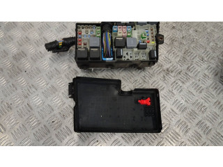 Блок предохранителей  AV6T-14A076-ABKUGA   Ford Kuga II    