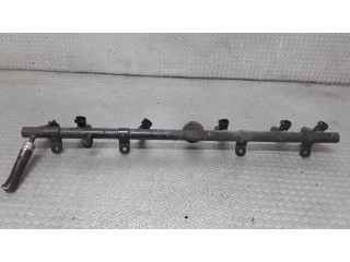 Топливная рампа 04854181 Jeep Grand Cherokee (WJ) 4.0