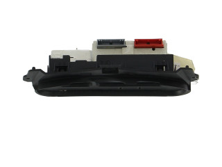 Дисплей    8200142416   Renault Scenic I